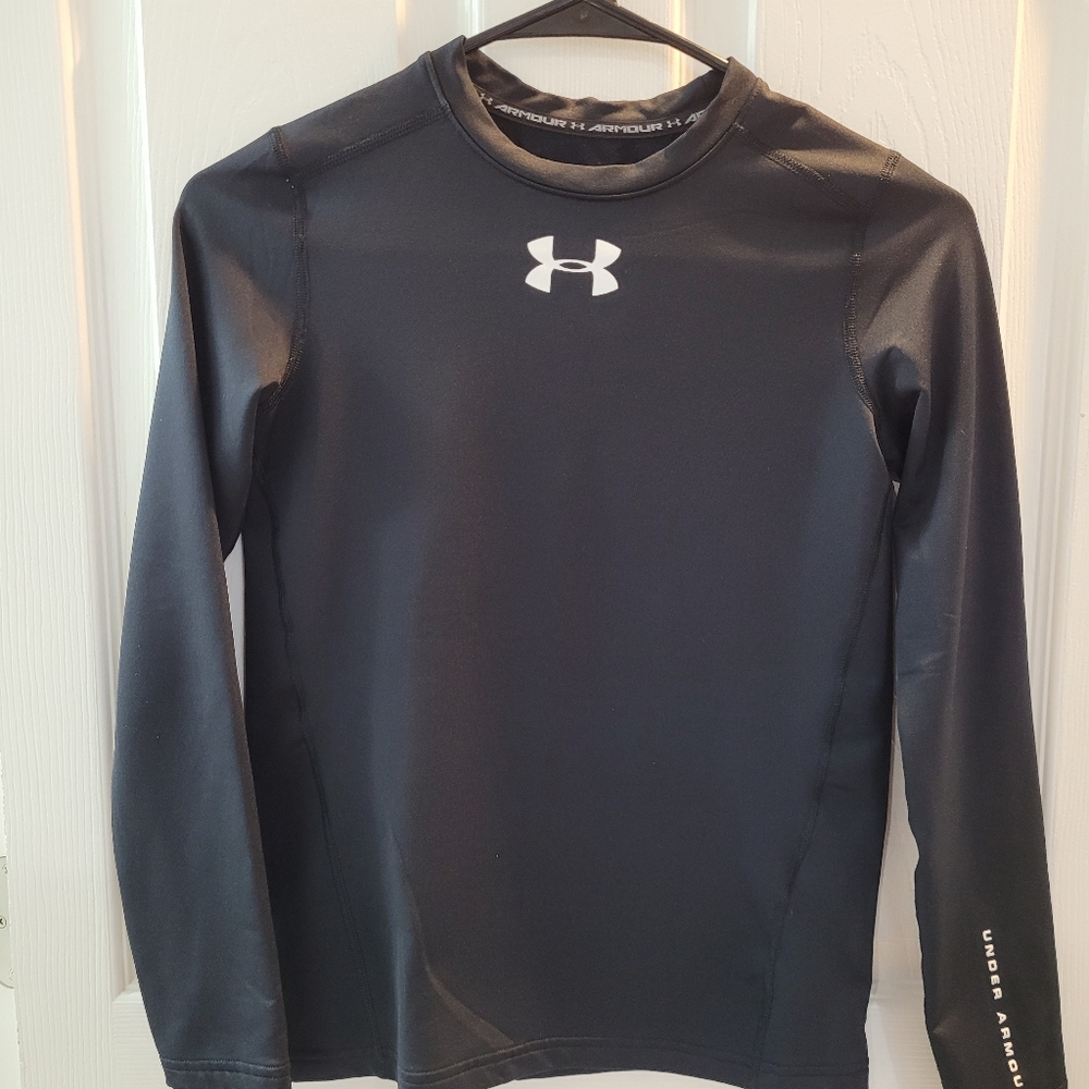 Under Armour Fitted ColdGear Black Long Sleeve Shirt Youth Large